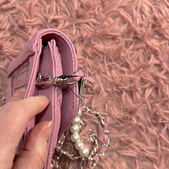 Badgley Mischka NWT crossbody bag phone case - Picture 5 of 5